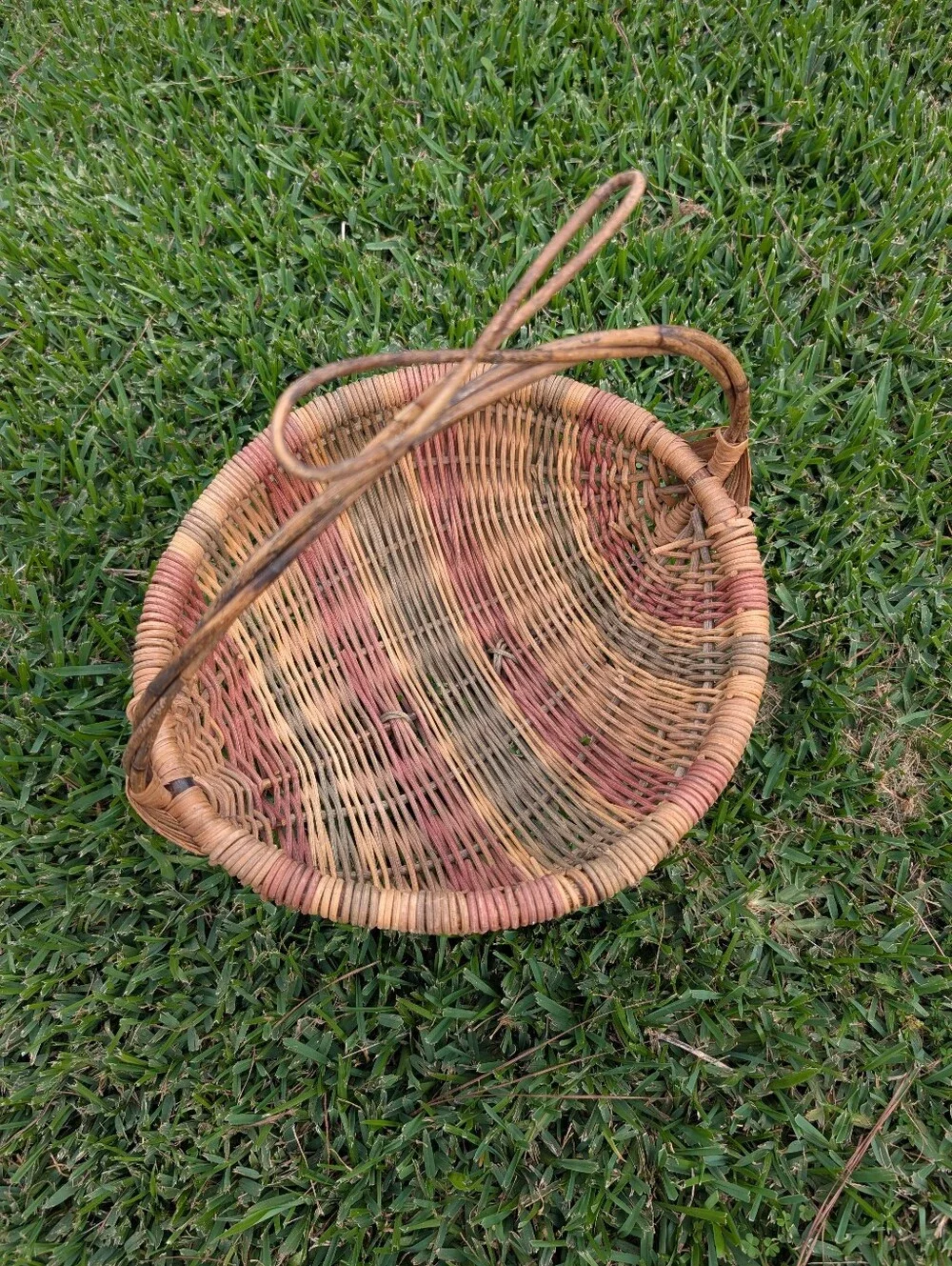 Large Vintage Handwoven Multicolored Natural‎ Woven Rattan Basket with Handle